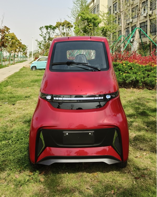 Elektrinis mini automobilis J4 1000w, Raudonas (Išparduota, papildymas 06.30)